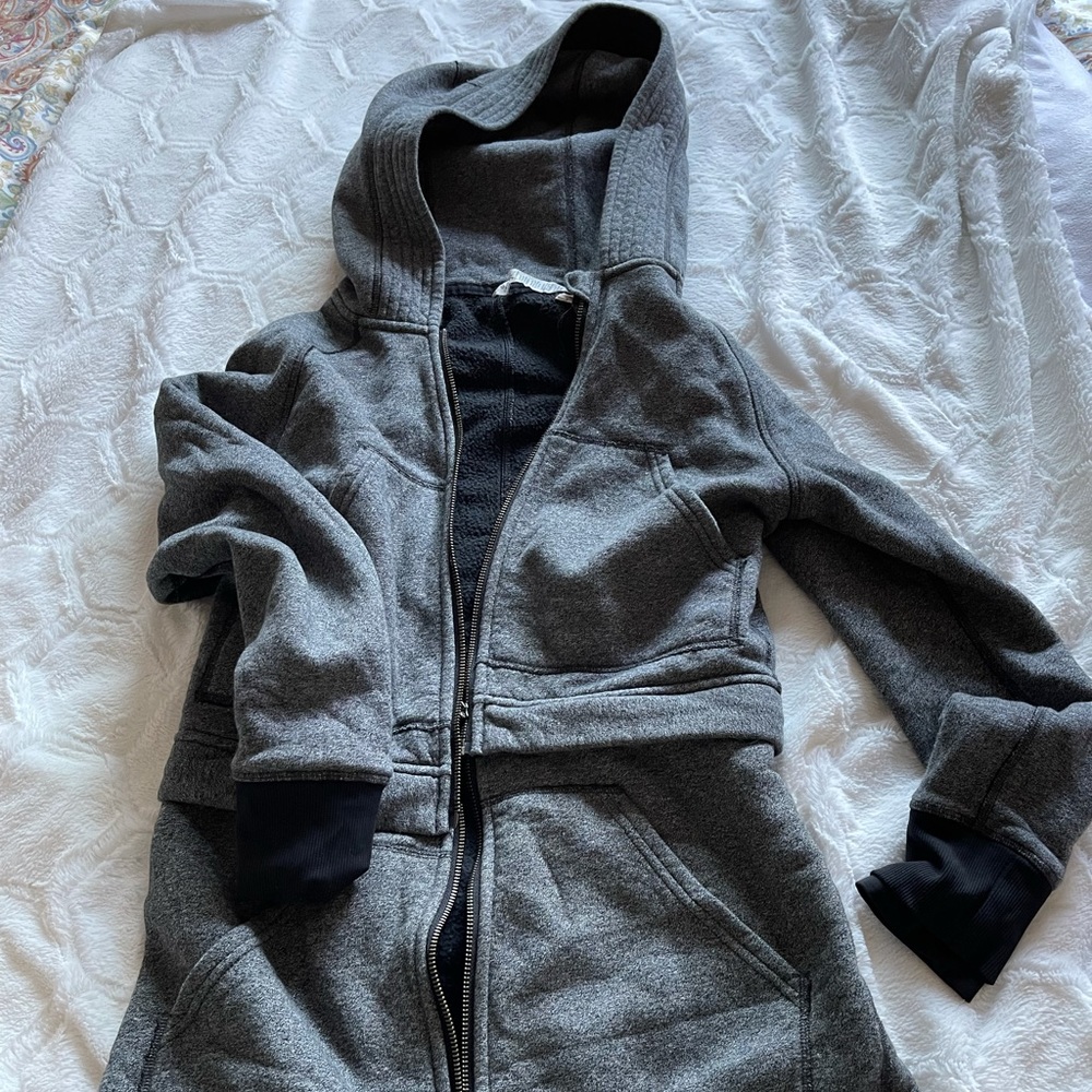Lulu Lemon Running Jacket Size 2 - image 1